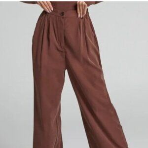 Wide leg brown trouser size 2 we wore what